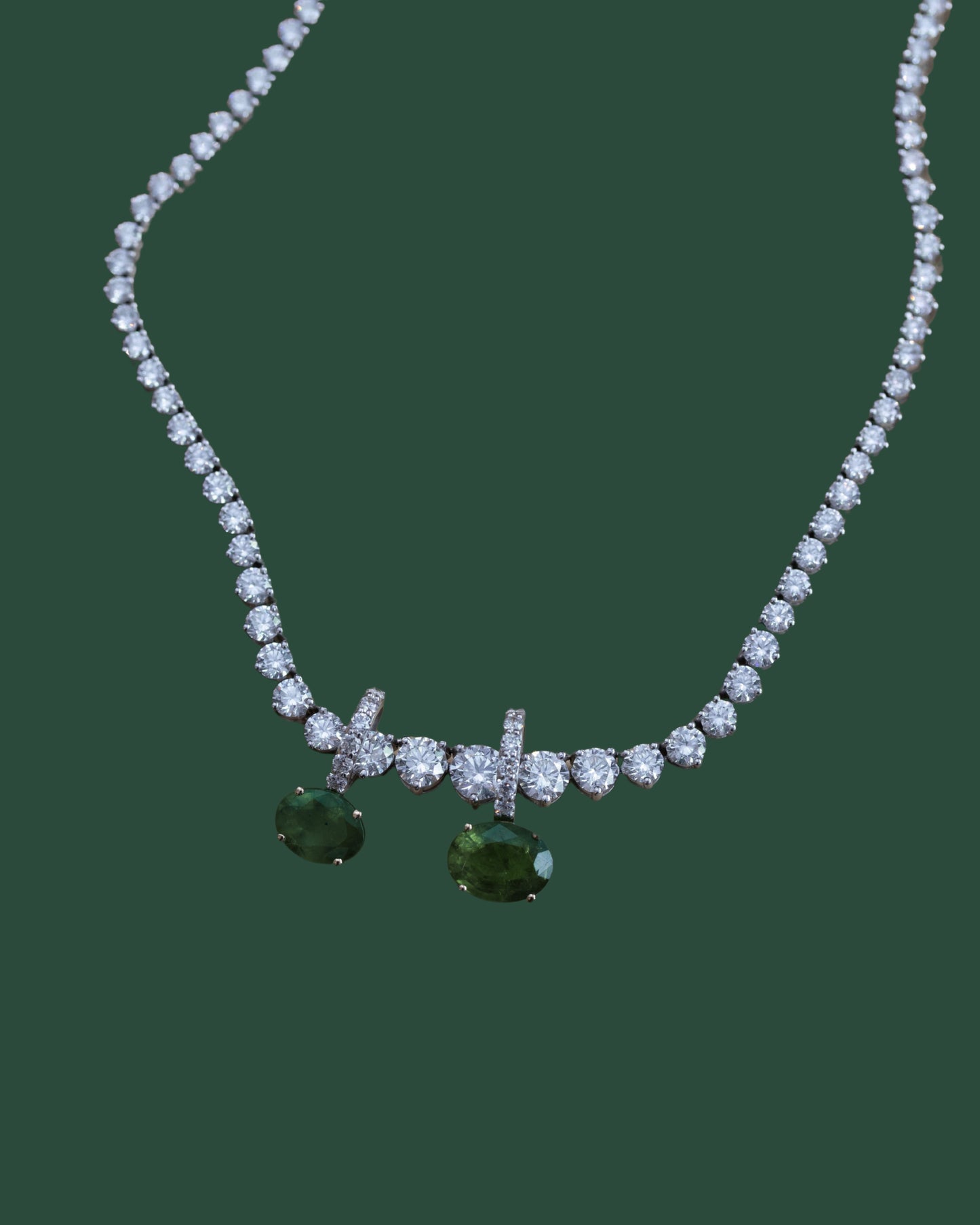 LUNA EMERALD PENDANT